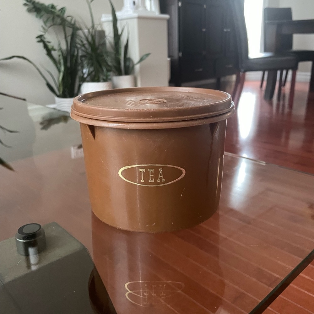 Vintage Tupperware Tea Container